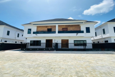 LUXURY 4 BEDROOM FULLY DETACHED DUPLEX WITH SWIMMING POOL AND BQ IN AJAH, LEKKI, LAGOS